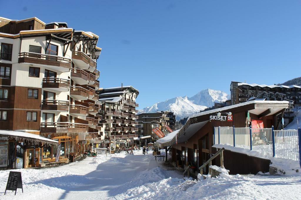 Appartement La Tania 2 pièces garage dans chalet pied pistes Extérieur photo